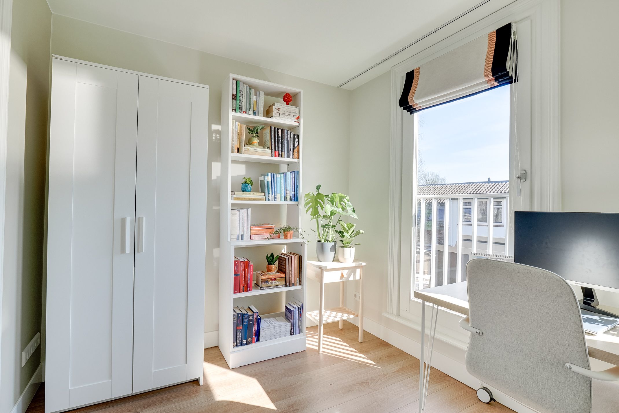 Charming Renovated Family Home with Garden and Two Bathrooms in Tuinwijk-West — 25