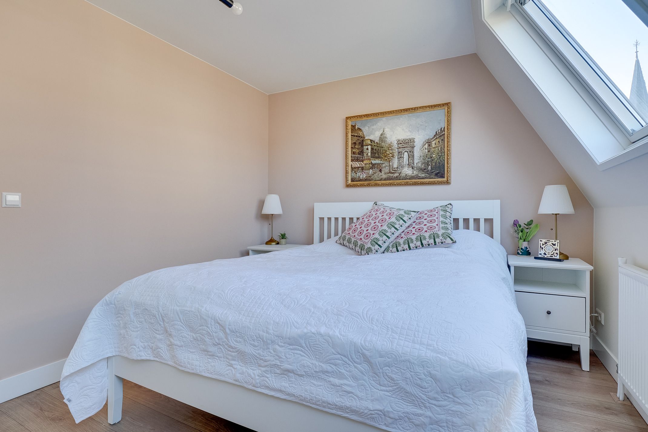 Charming Renovated Family Home with Garden and Two Bathrooms in Tuinwijk-West — 31