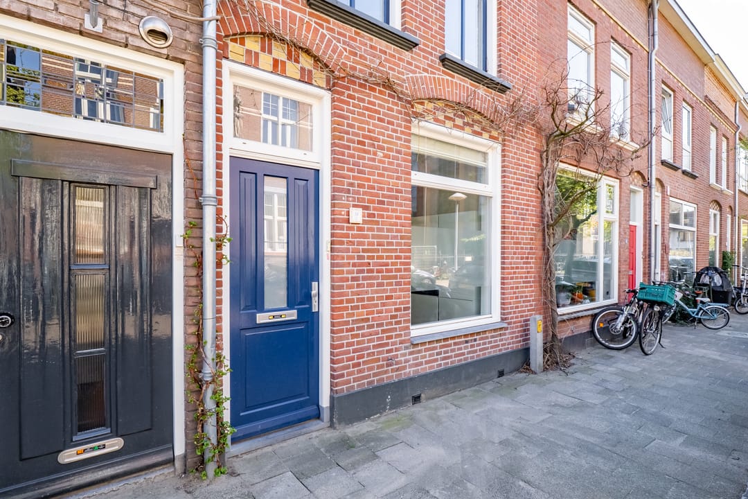 Charming Renovated Family Home with Garden and Two Bathrooms in Tuinwijk-West — 45