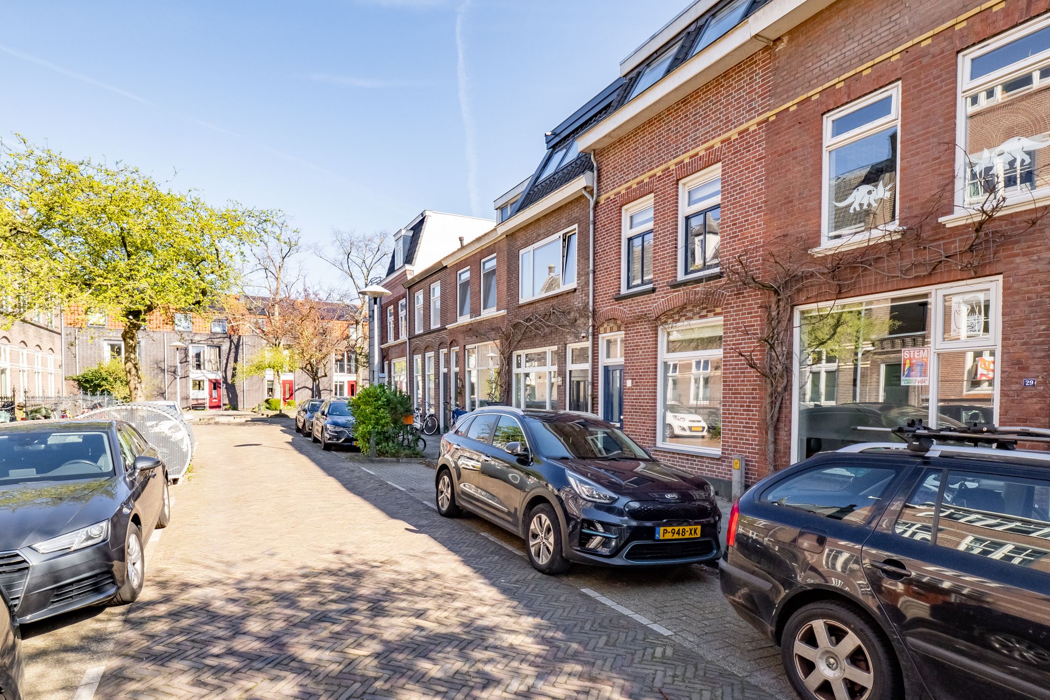 Charming Renovated Family Home with Garden and Two Bathrooms in Tuinwijk-West — 46