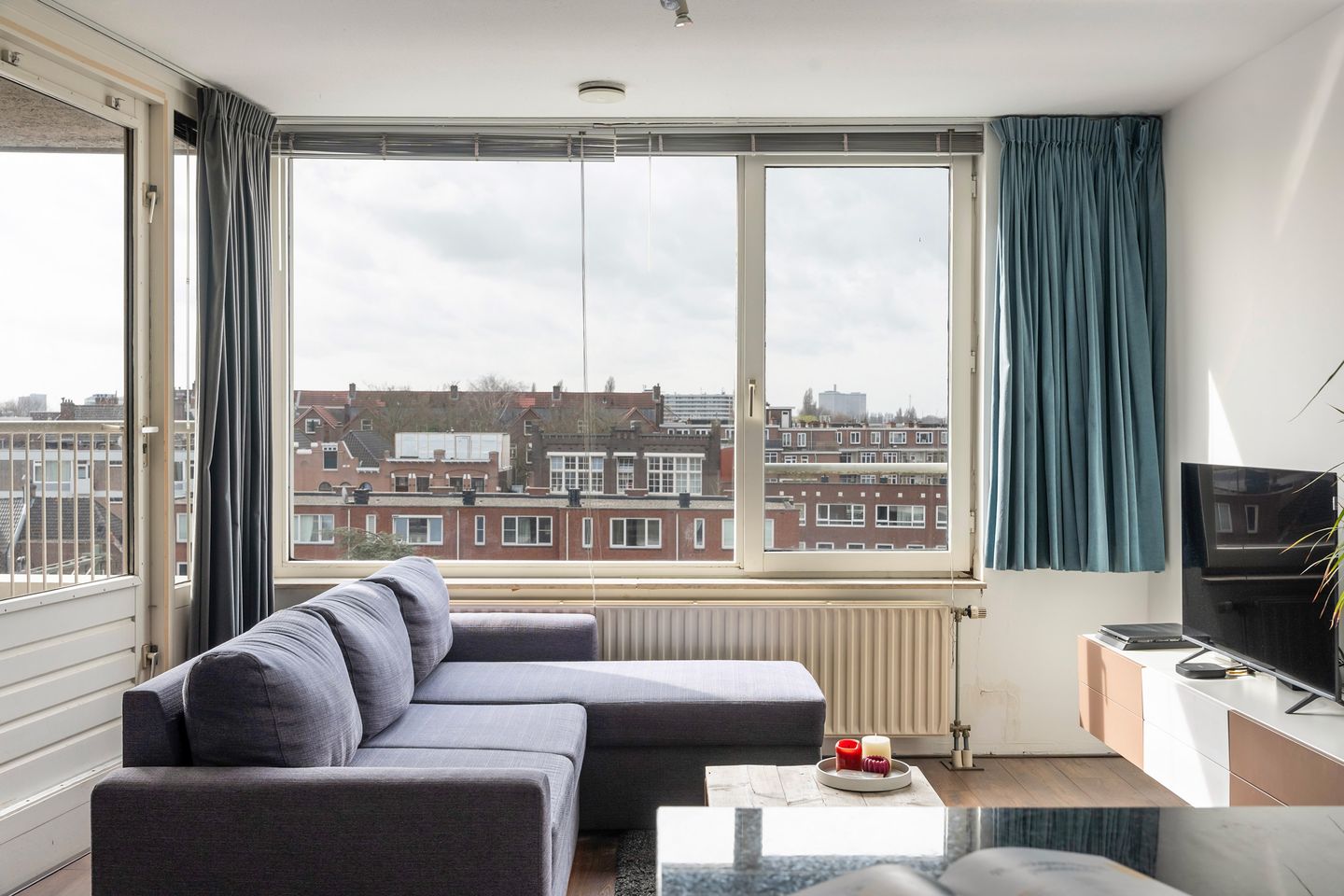 Photo 10 of Voorburgstraat 296