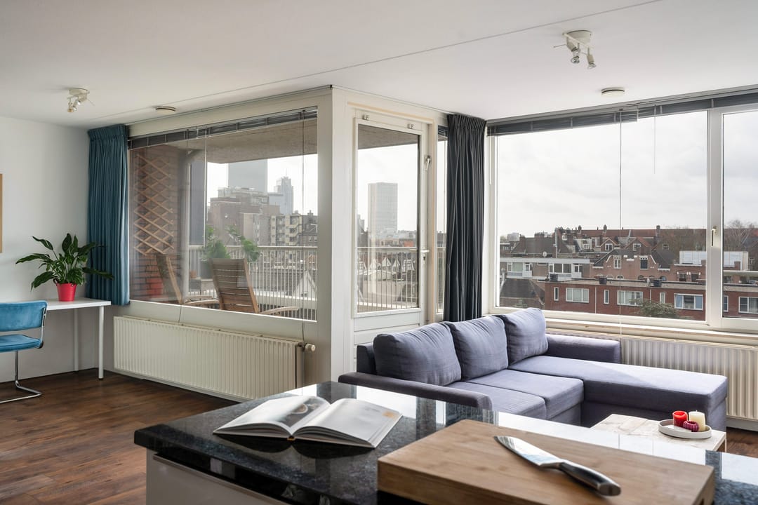 Photo 11 of Voorburgstraat 296