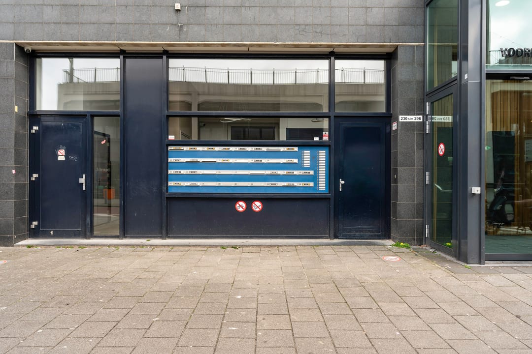 Photo 28 of Voorburgstraat 296
