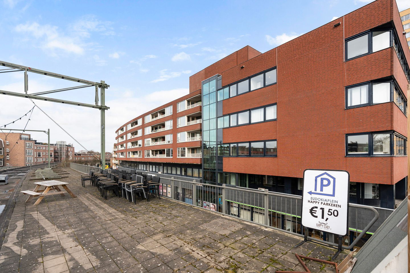 Photo 29 of Voorburgstraat 296