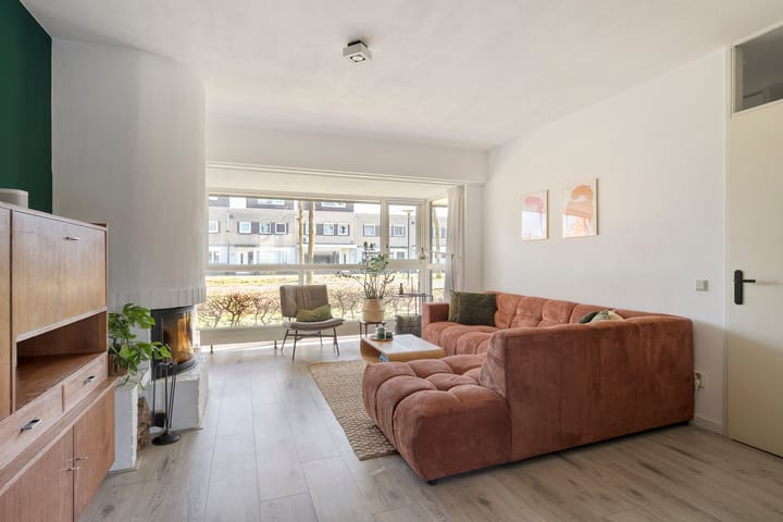 Photo 2 of Jan Blankenpad 6