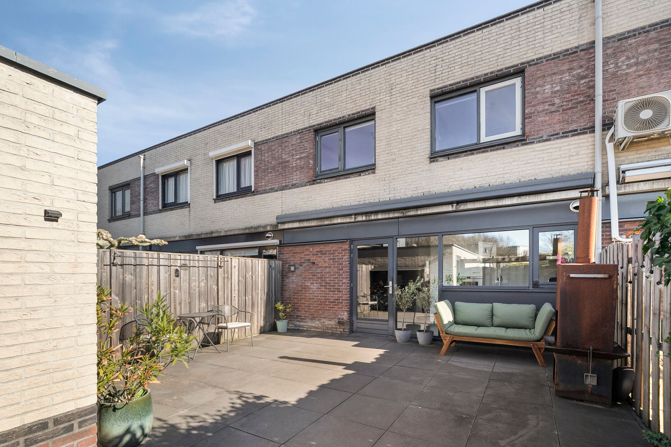 Charming terraced house with sunny garden and garage in Vijfhoek Deventer — 32
