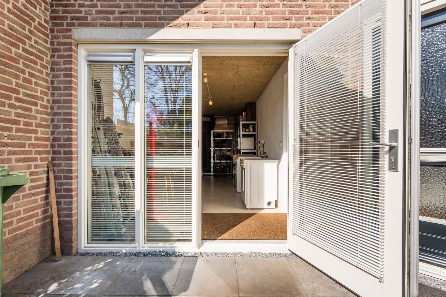 Spacious family home with garden in Park Jonkerbosch — 32