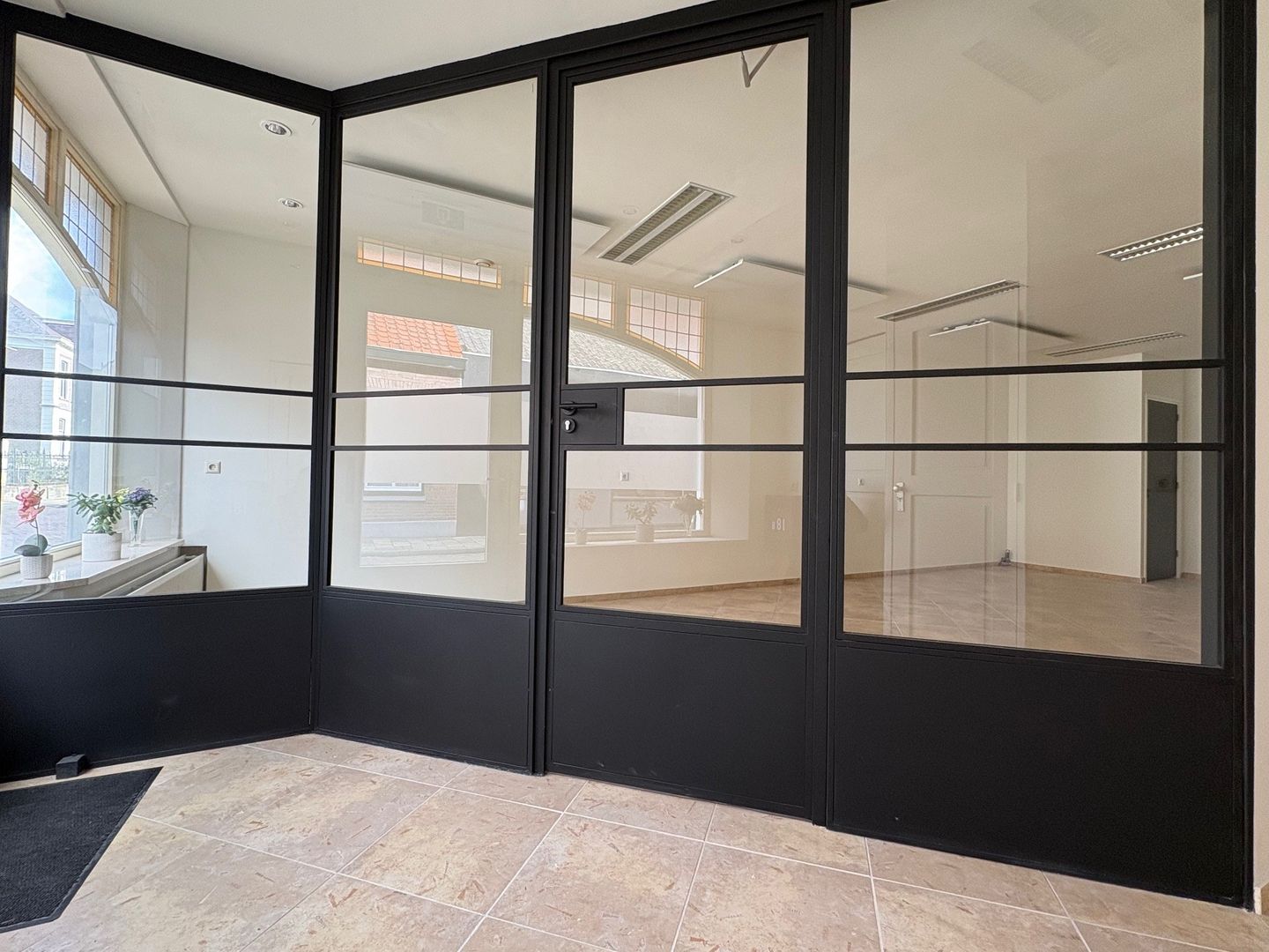 Bekijk foto 2 van Stationsstraat 18-B