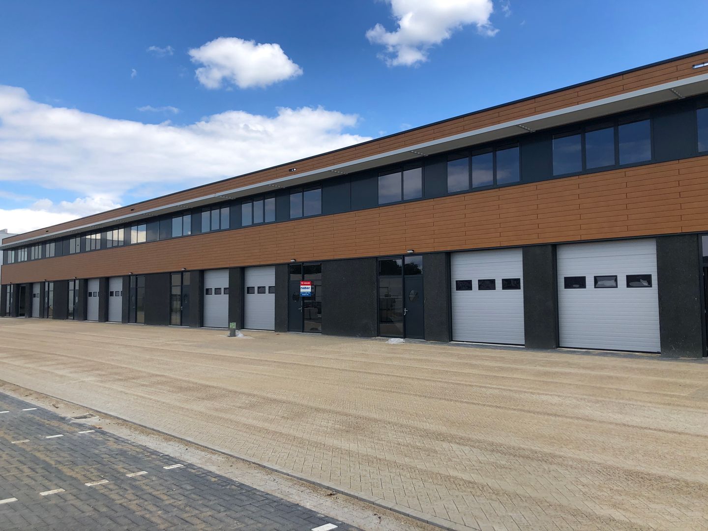 Bekijk foto 1 van Goirkekanaaldijk 211-24