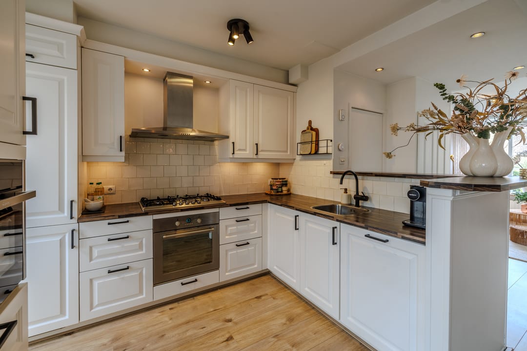 Foto 2 van Weegbree 23