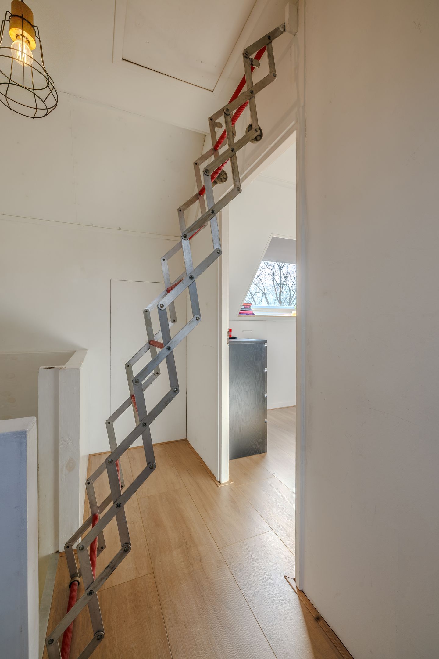 Foto 40 van Weegbree 23