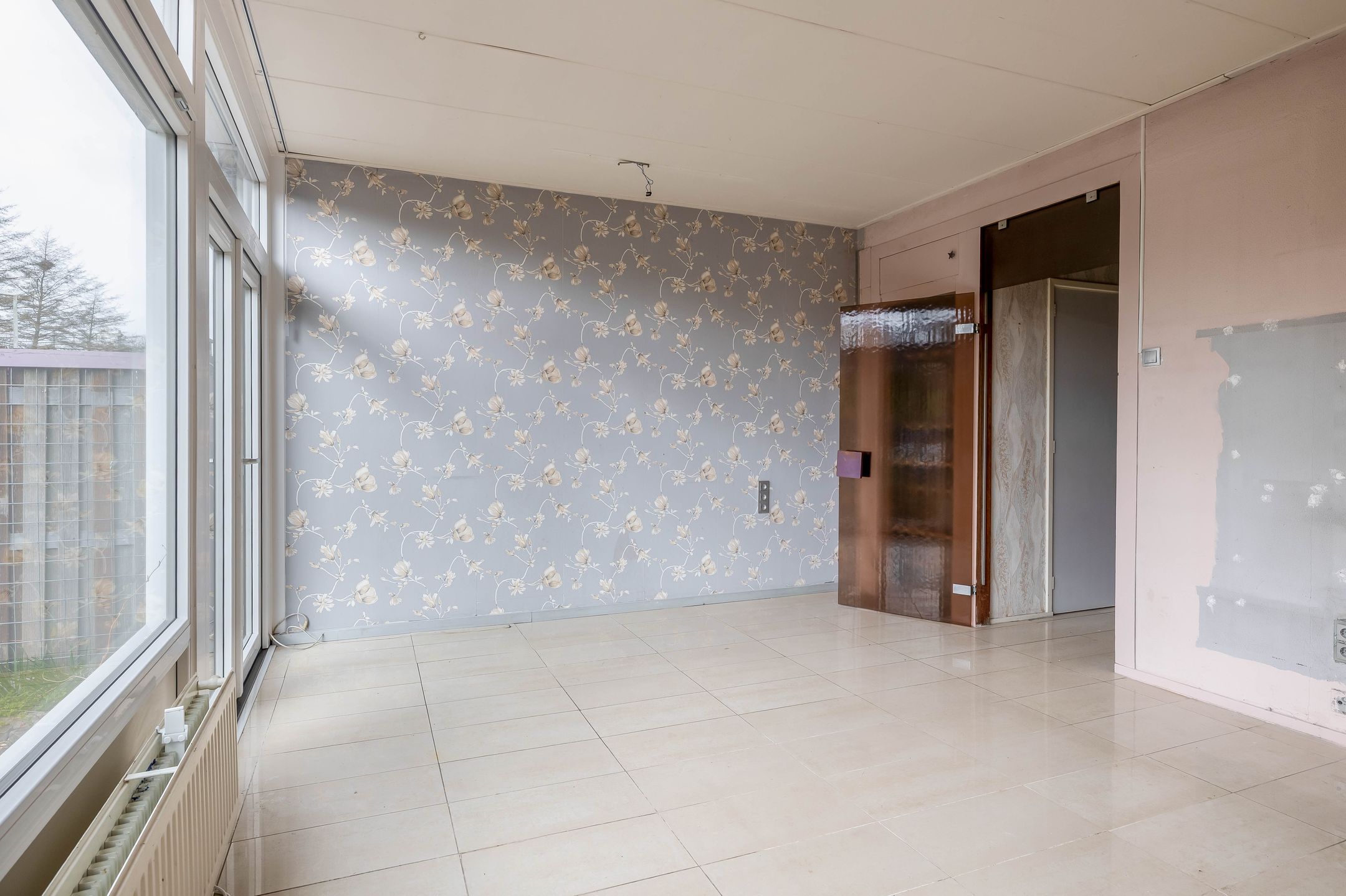 Renovation opportunity corner home with sunny south-facing garden — 14