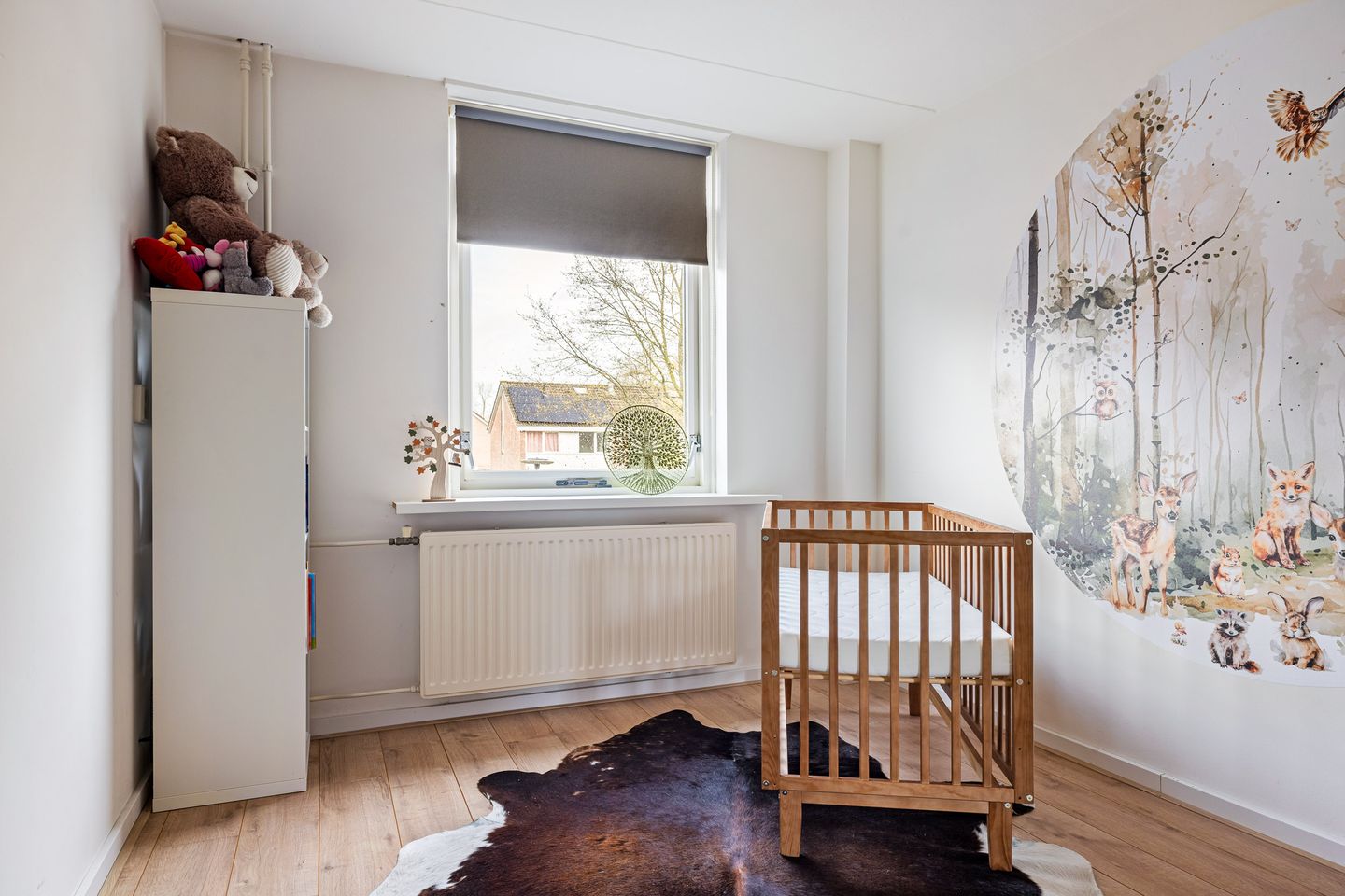 Spacious corner home with modern bathroom in De Drait — 29