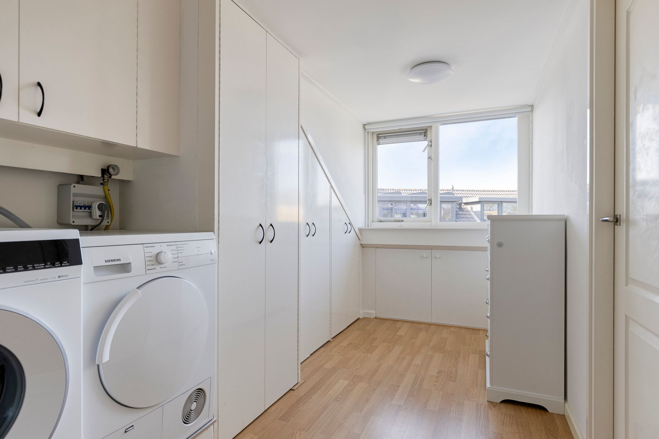 Photo 42 of Adelaarsvaren 47