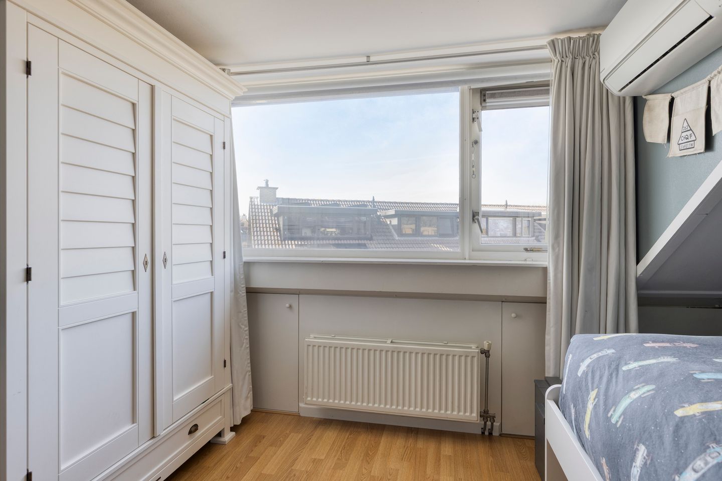 Photo 44 of Adelaarsvaren 47