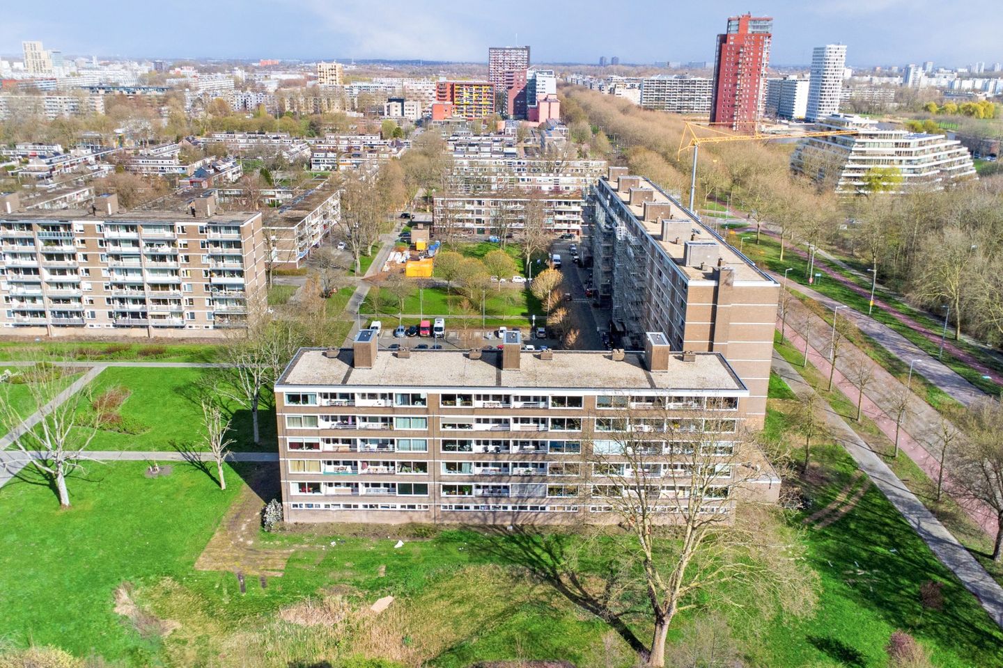 Photo 4 of Edmond Hellenraadstraat 125