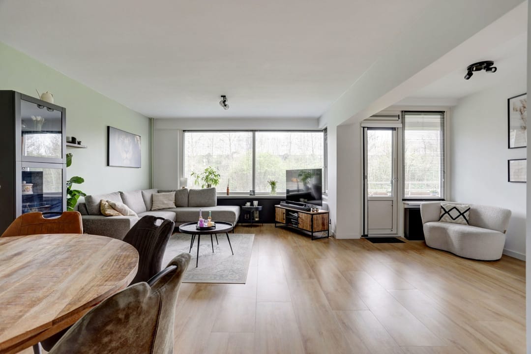 Photo 7 of Edmond Hellenraadstraat 125