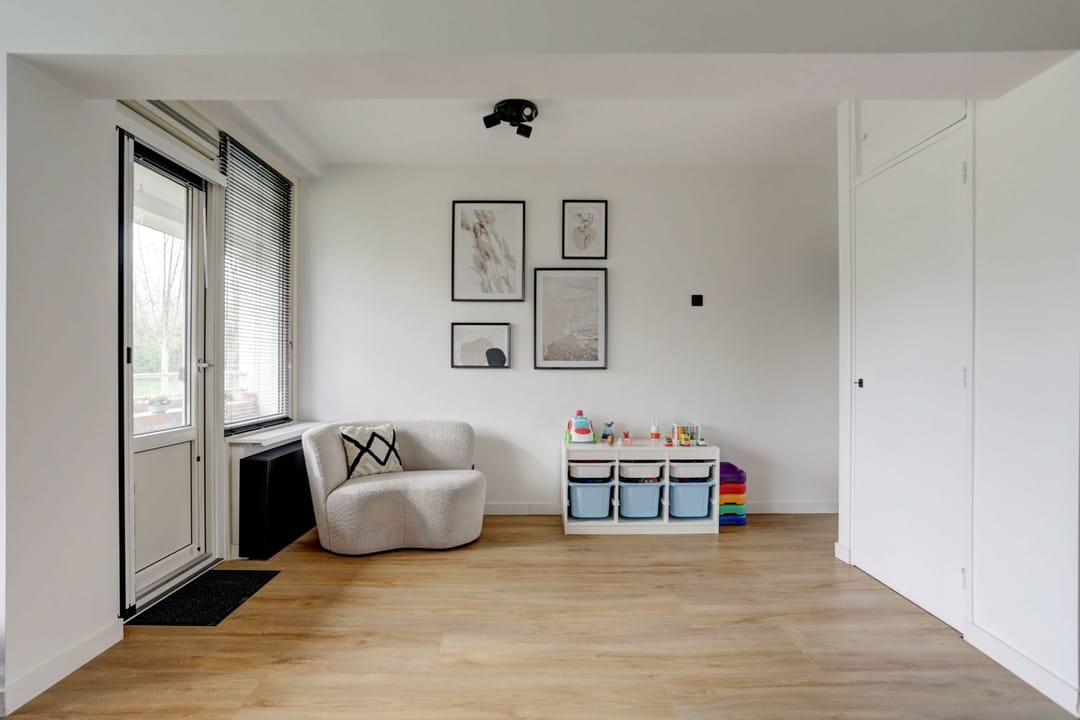 Photo 8 of Edmond Hellenraadstraat 125