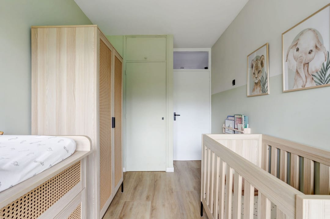 Photo 23 of Edmond Hellenraadstraat 125