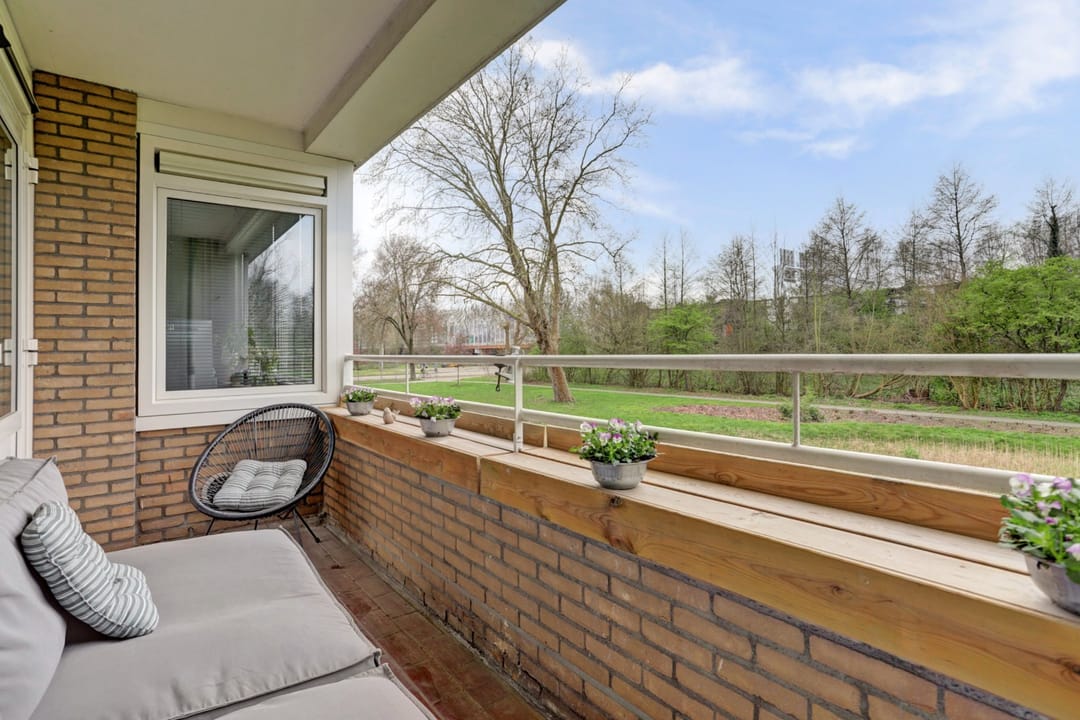 Photo 26 of Edmond Hellenraadstraat 125