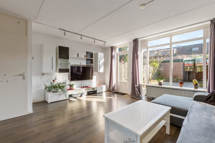 Photo 2 of Matthijs Vermeulenstraat 54