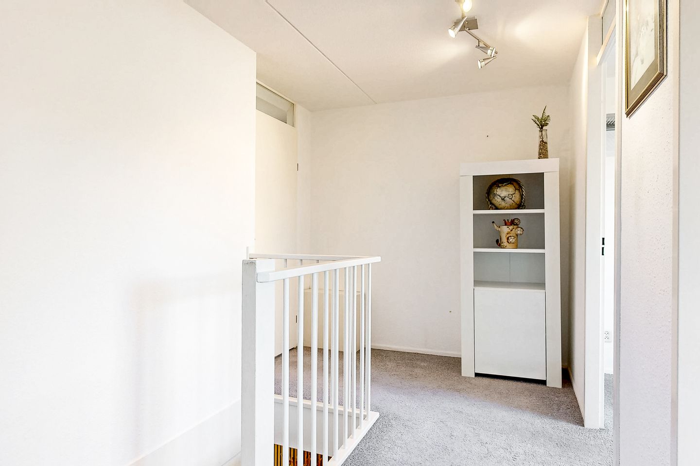 Photo 10 of Willem Walravenhove 12