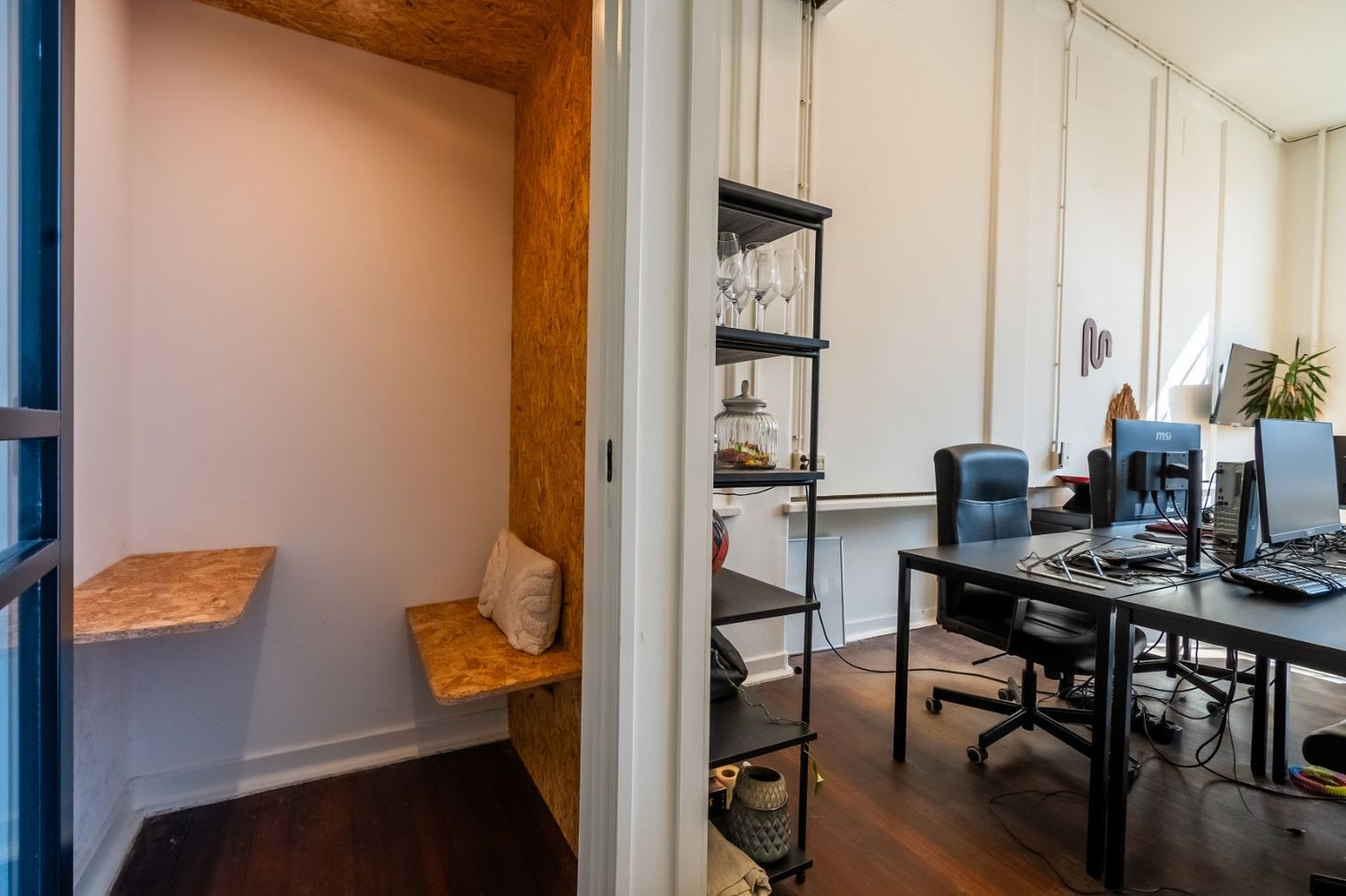 View photo 2 of WG-plein 100-874