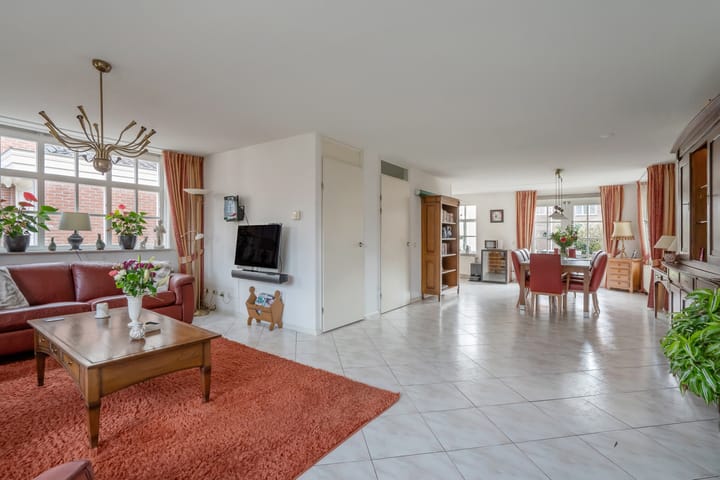 Foto 3 van Serpentine 3