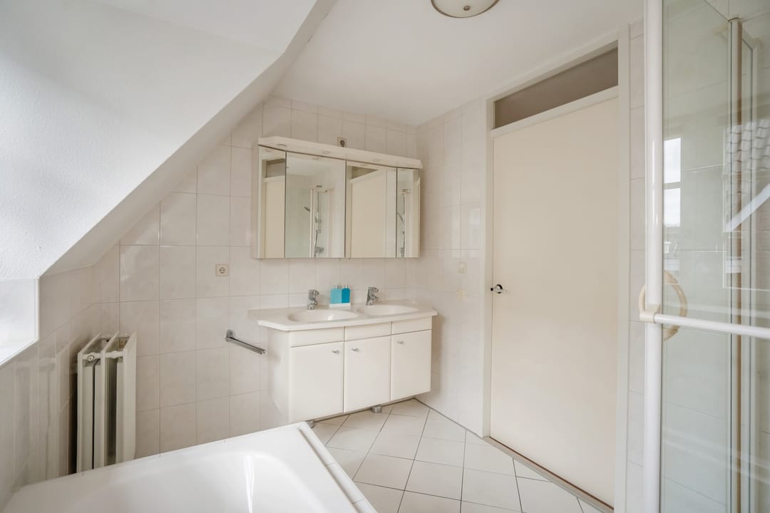 Detached Villa in Desirable Bosweide Villa Park — 31