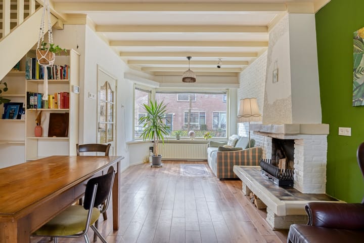 Photo 2 of Hunzestraat 15