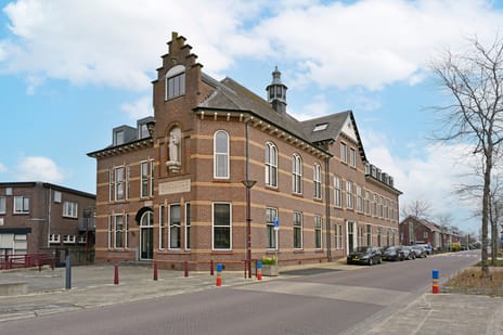 undefined main image