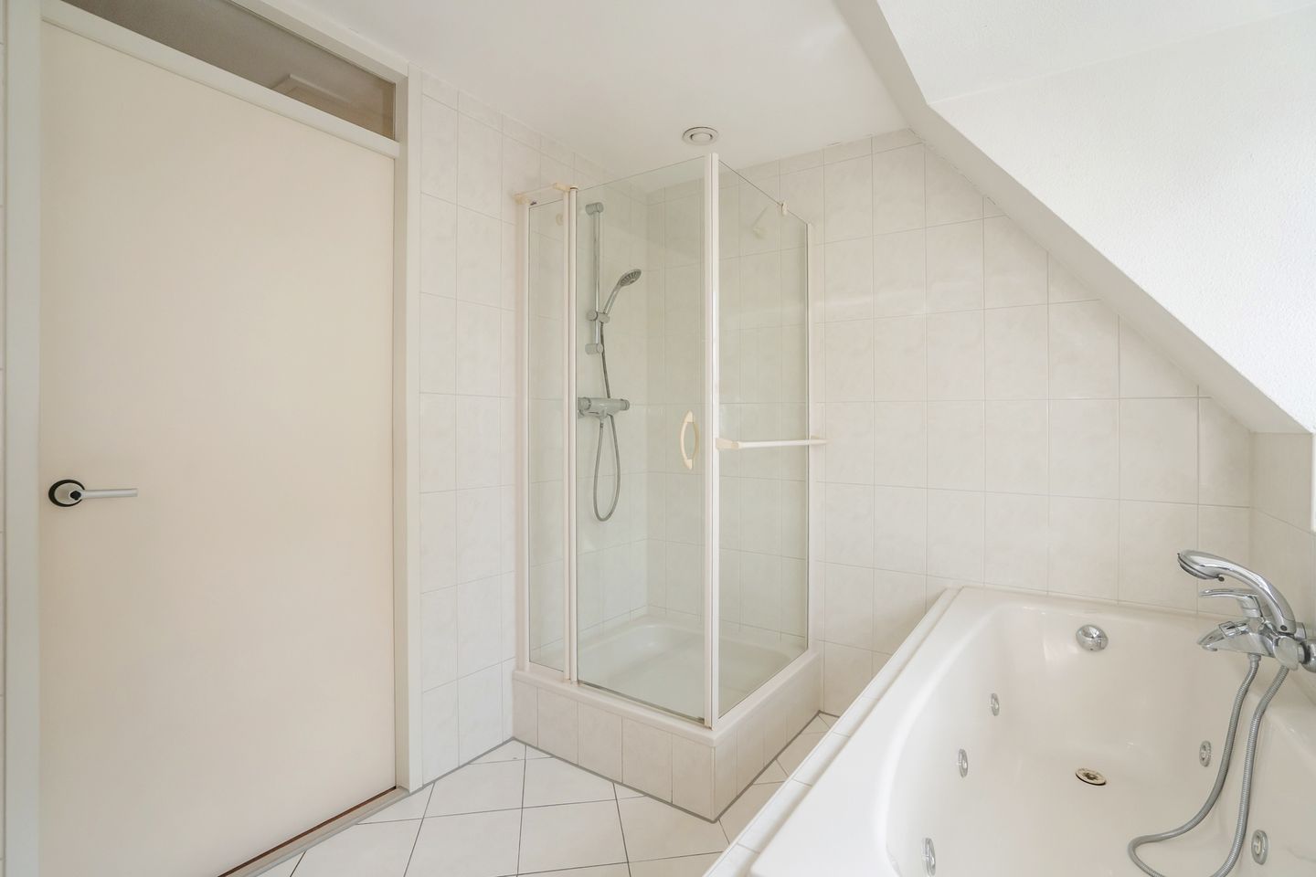 Detached Villa in Desirable Bosweide Villa Park — 29