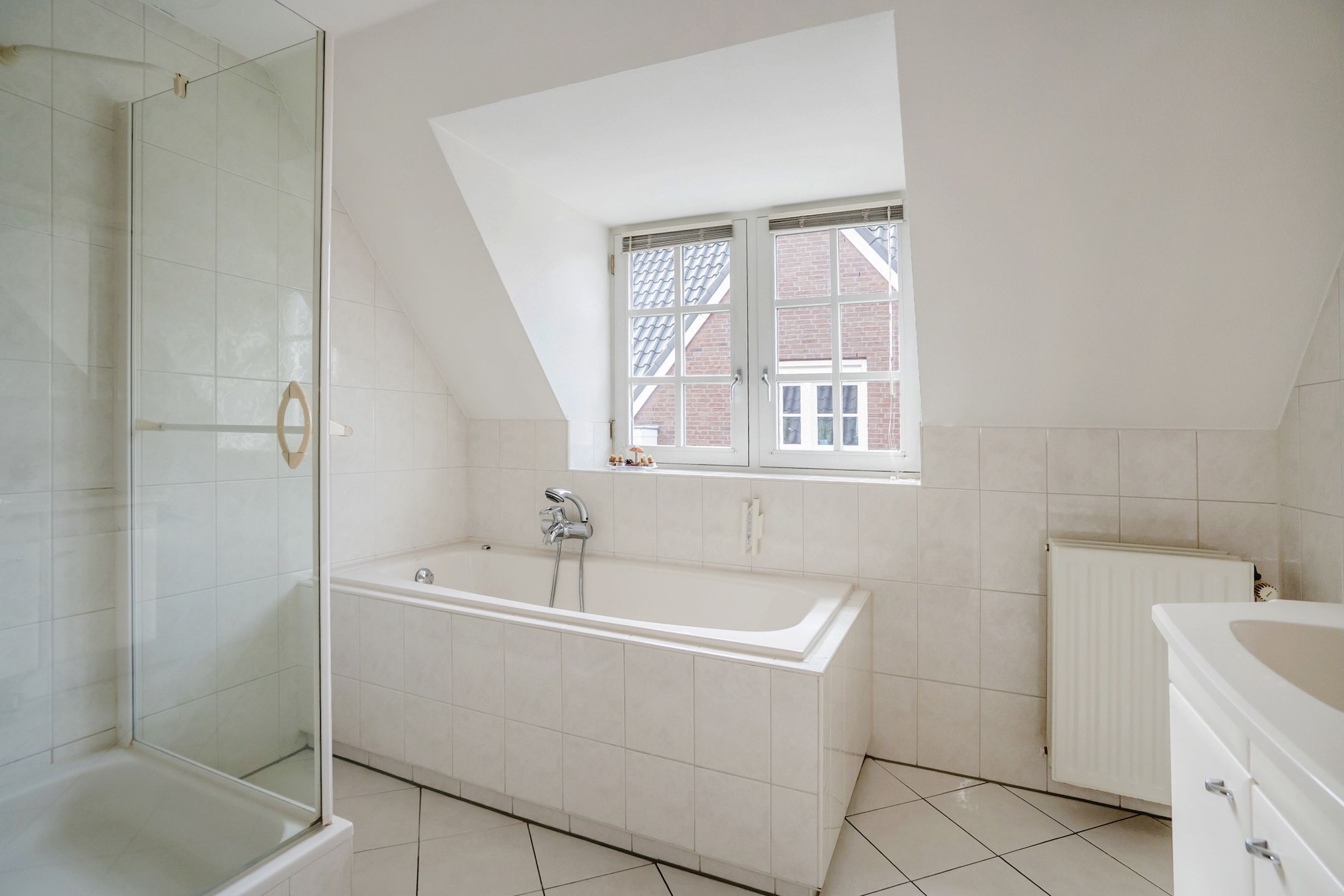 Detached Villa in Desirable Bosweide Villa Park — 30