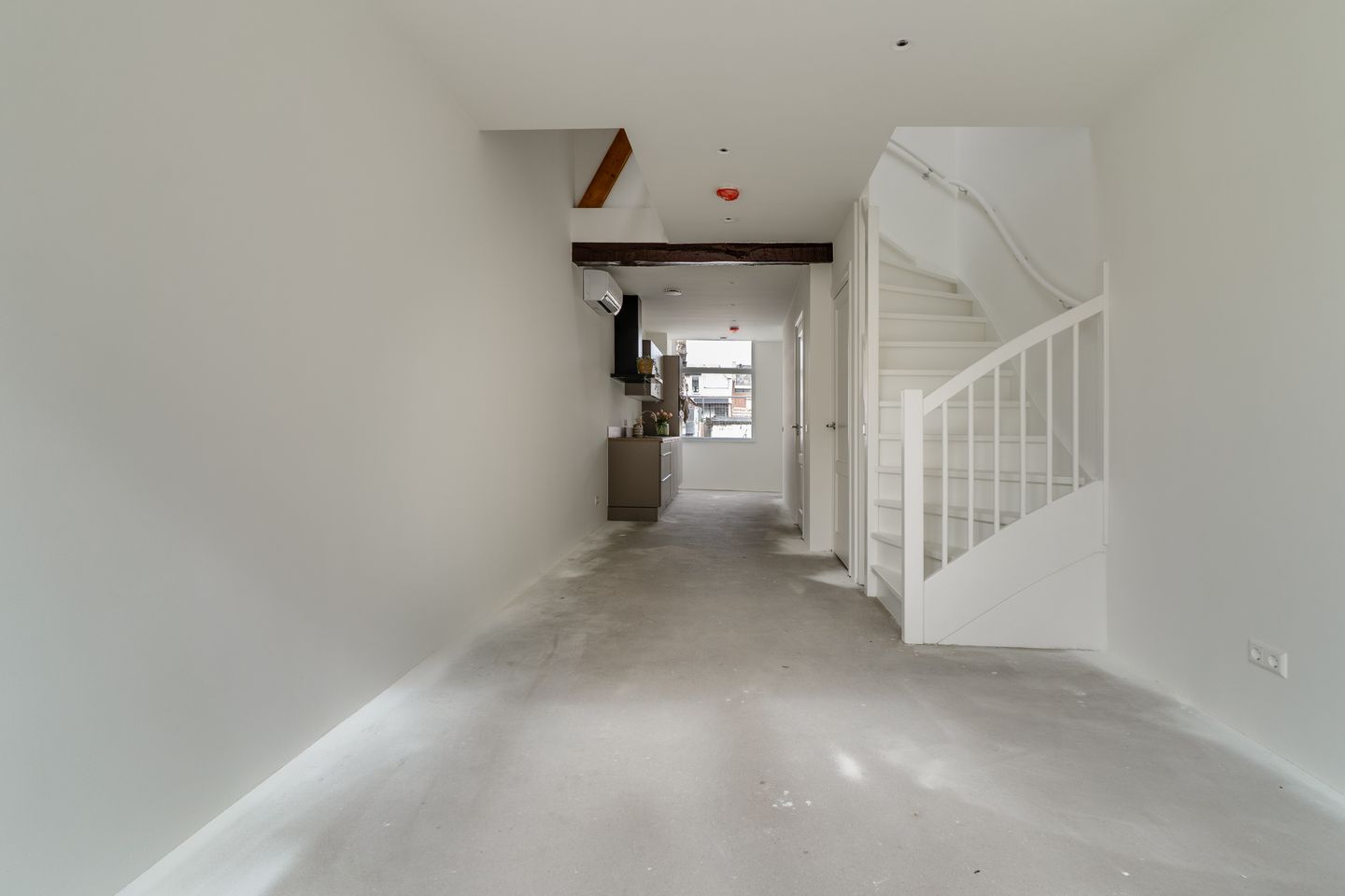 Photo 10 of Hoogstraat 35-B