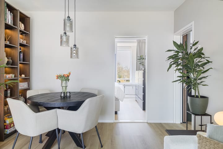 Photo 2 of Witte de Withstraat 24