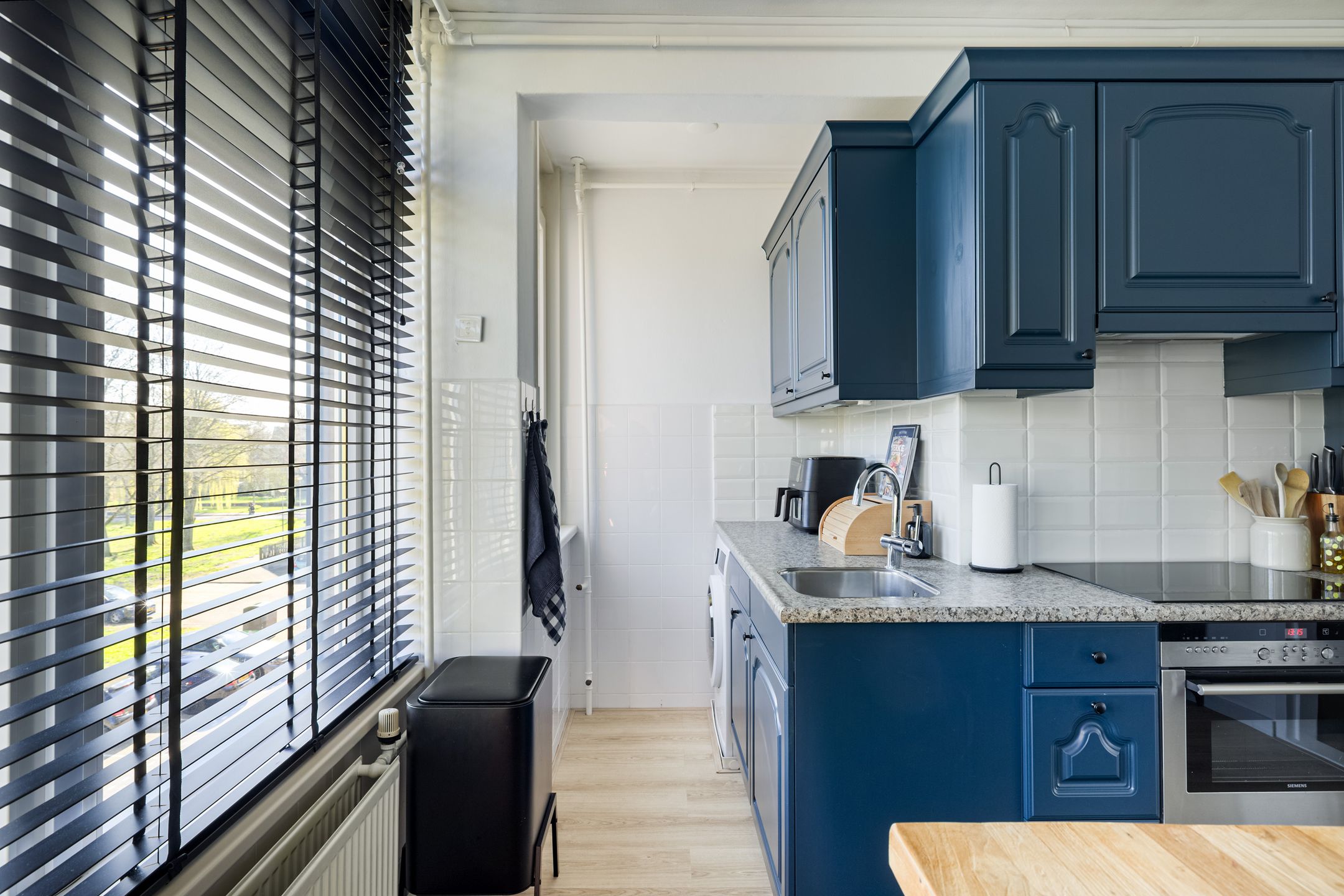 Photo 3 of Witte de Withstraat 24