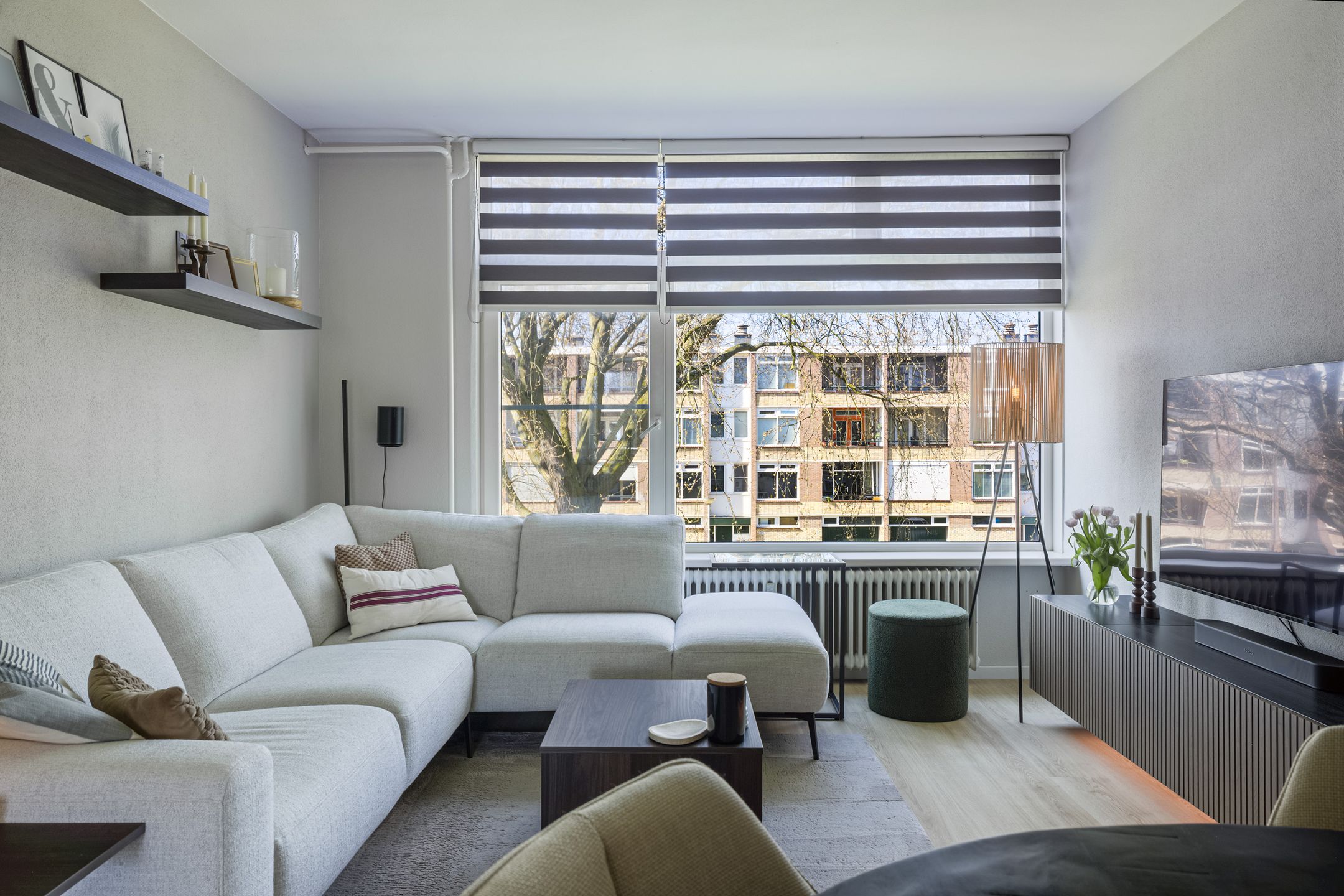 Photo 9 of Witte de Withstraat 24