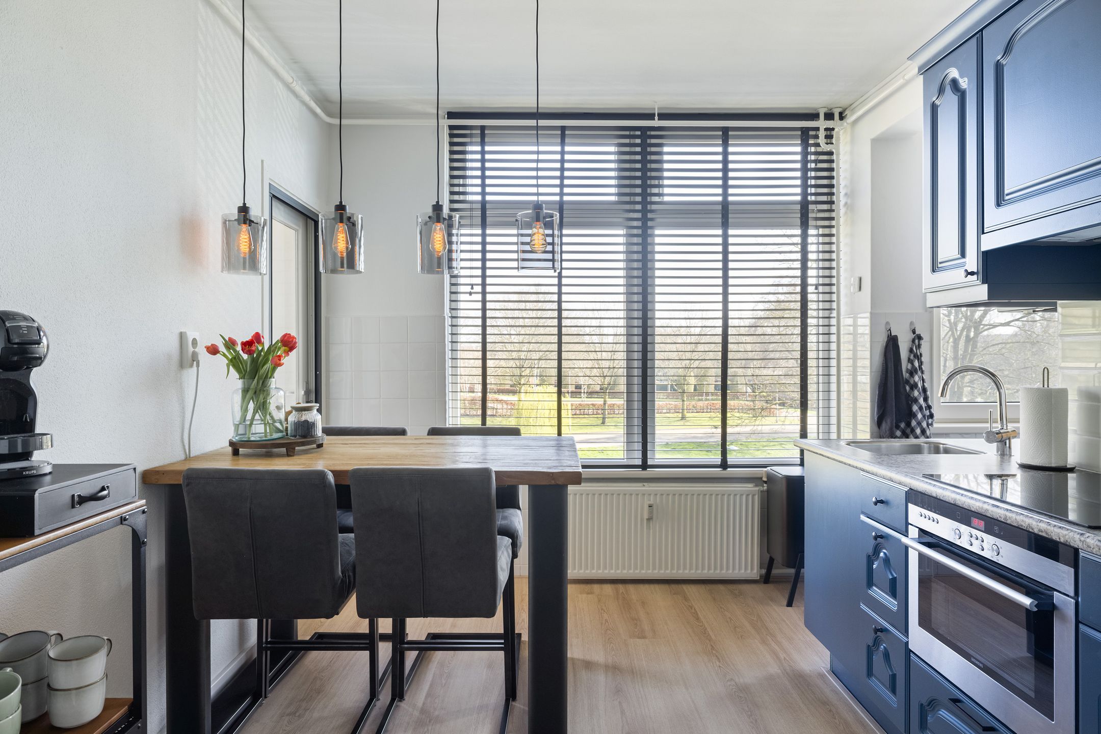 Photo 15 of Witte de Withstraat 24