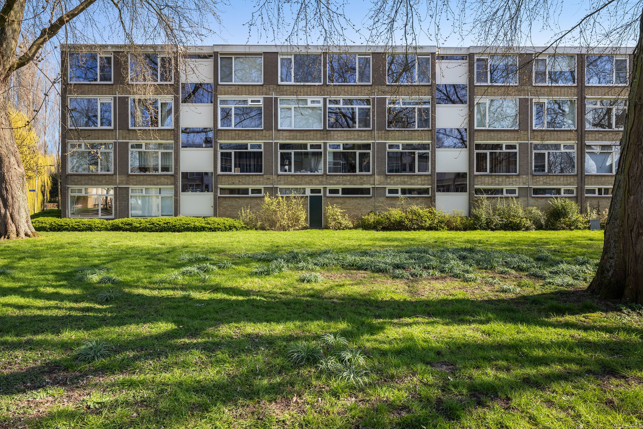 Photo 27 of Witte de Withstraat 24