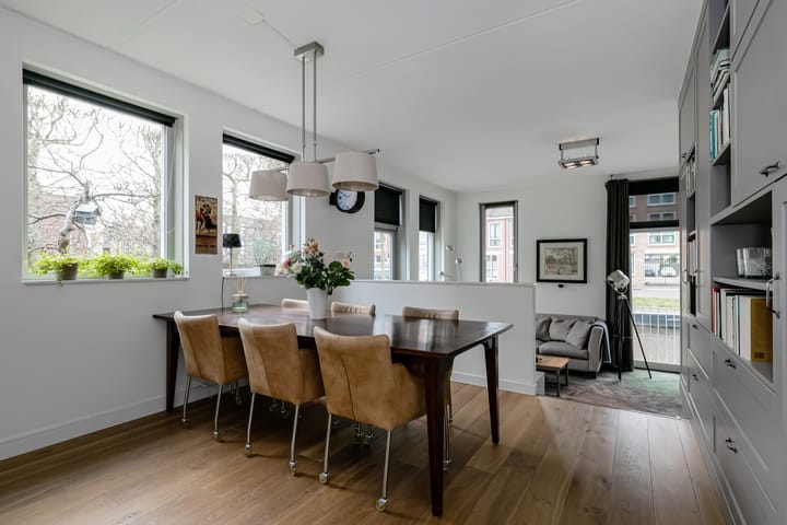 Photo 2 of Schoklandstraat 65