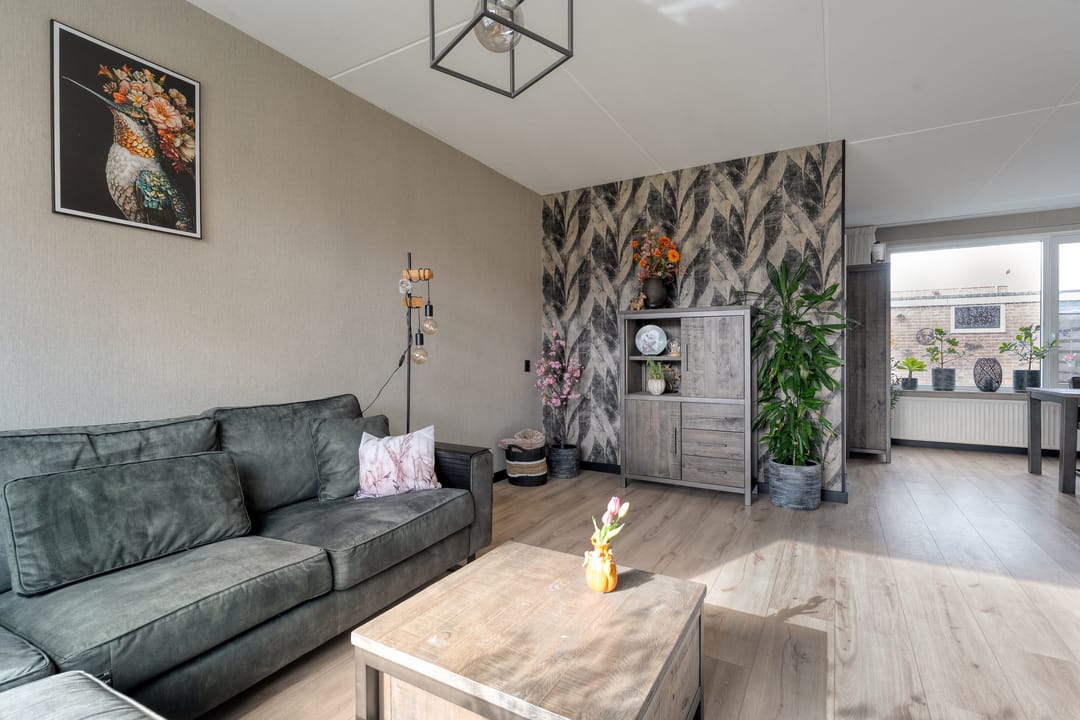 Photo 13 of E E G laan 84