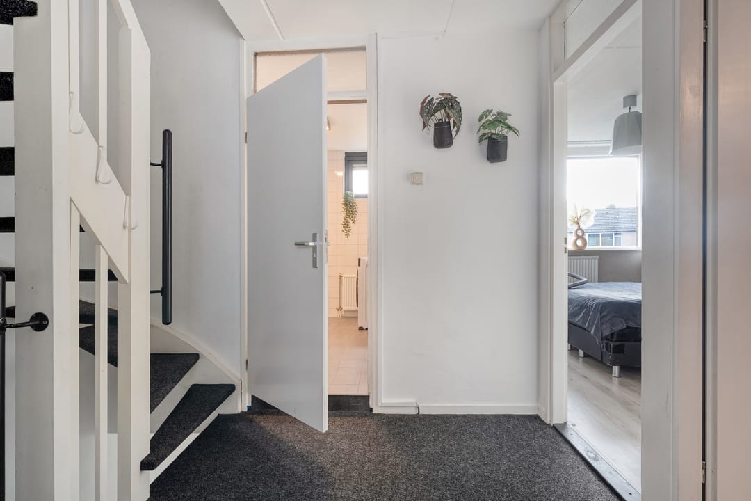 Photo 22 of E E G laan 84