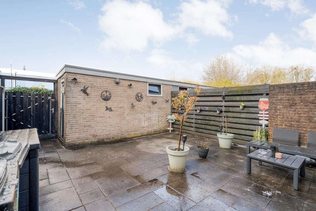 Photo 37 of E E G laan 84