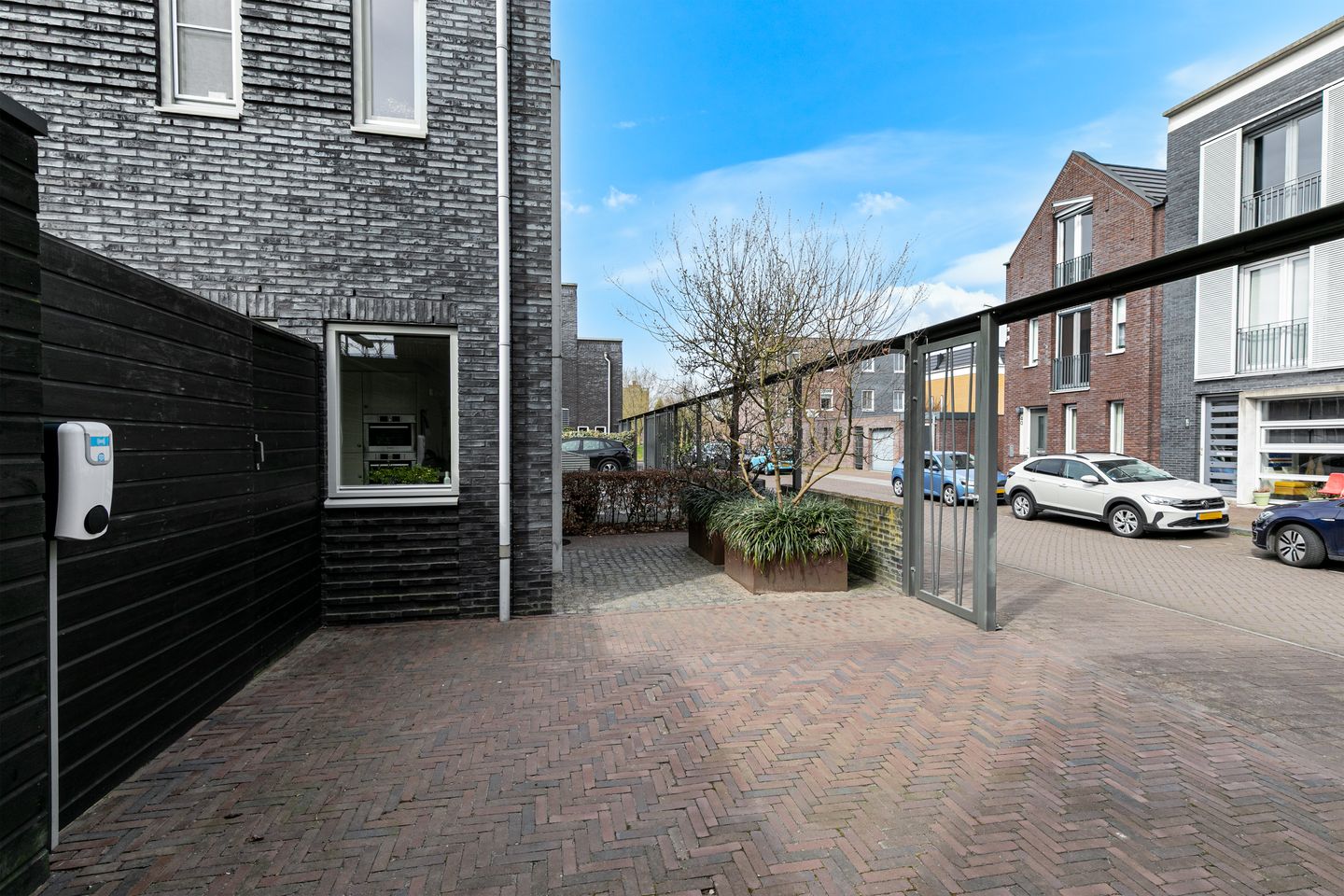 Photo 44 of Schoklandstraat 65