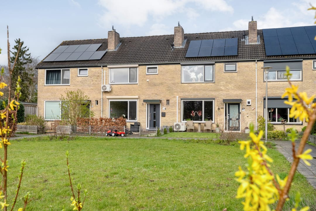 Photo 1 of E E G laan 84