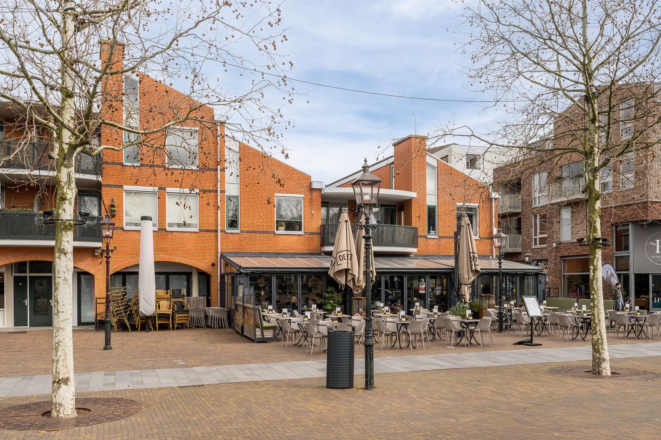 Foto 24 van Marktplein 16