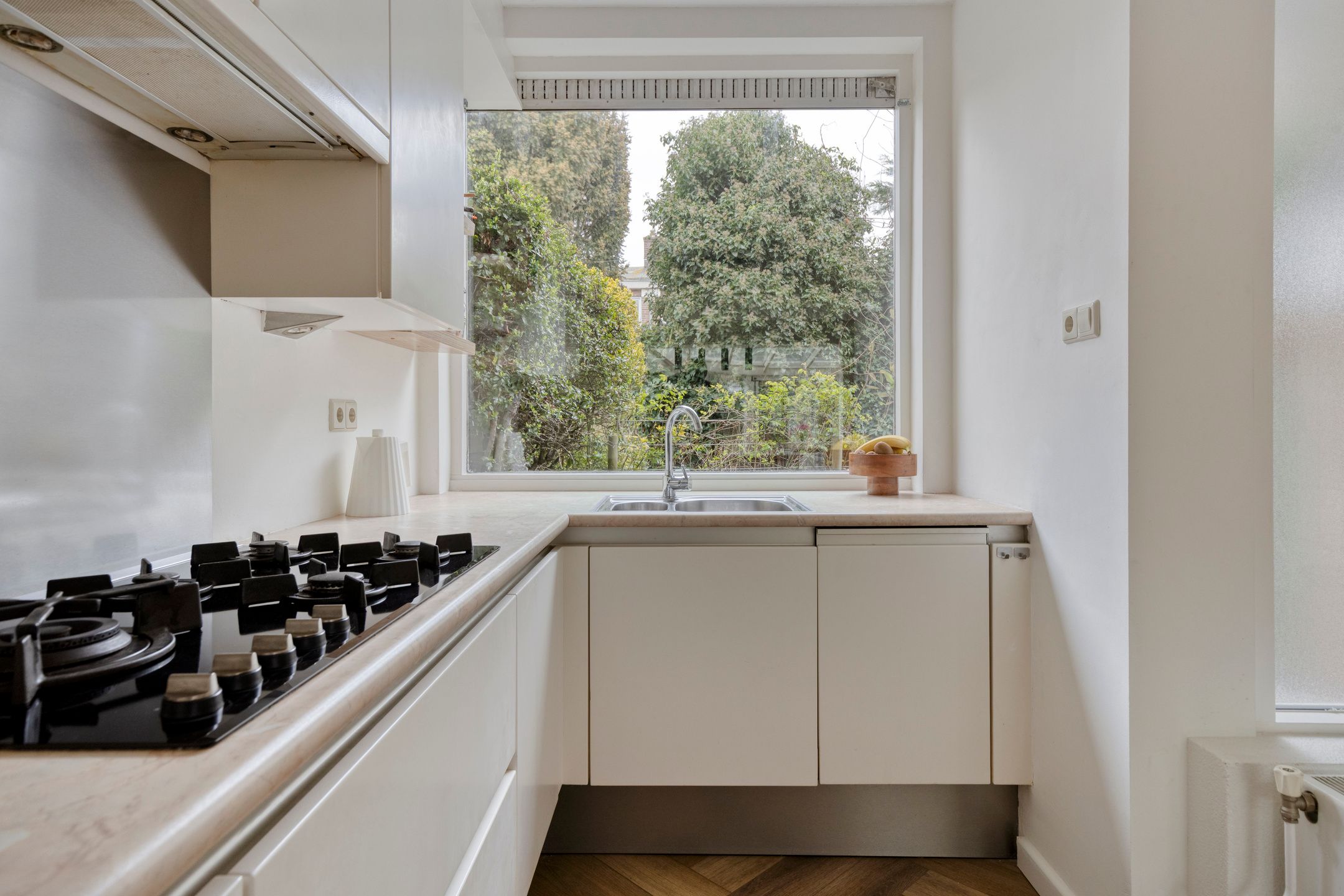 Well-maintained 5-room family home near Park Oosterhout with spacious extension — 12