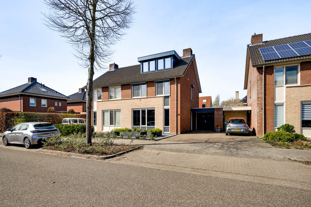 Photo 1 of Veldbloemstraat 36