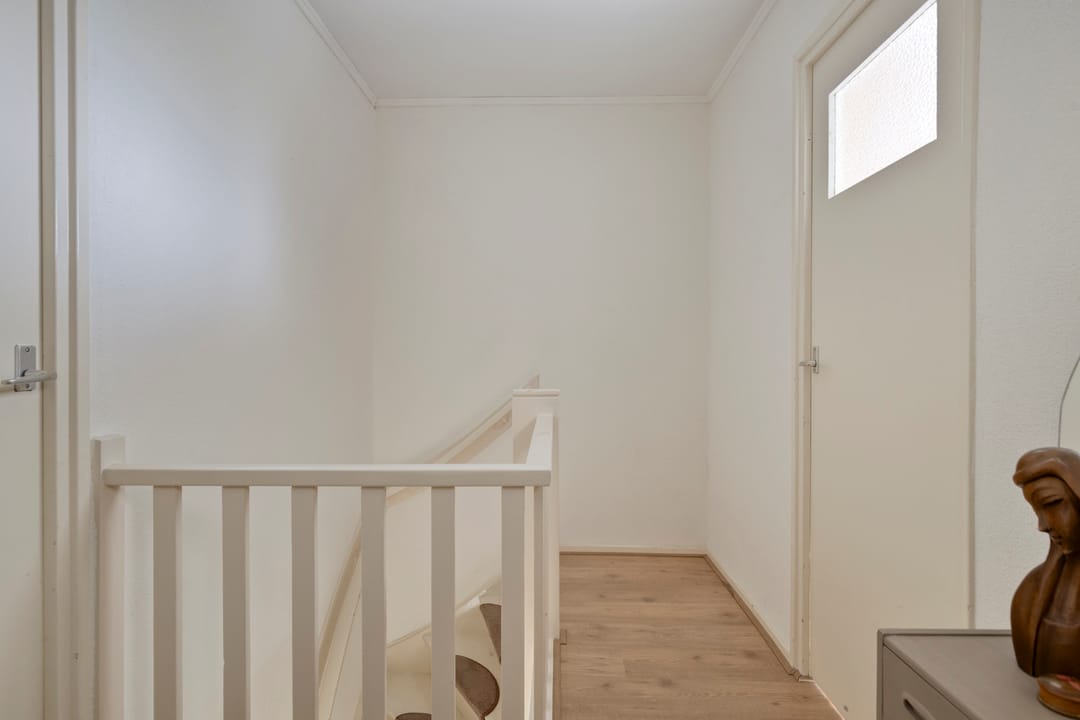 Well-maintained 5-room family home near Park Oosterhout with spacious extension — 26