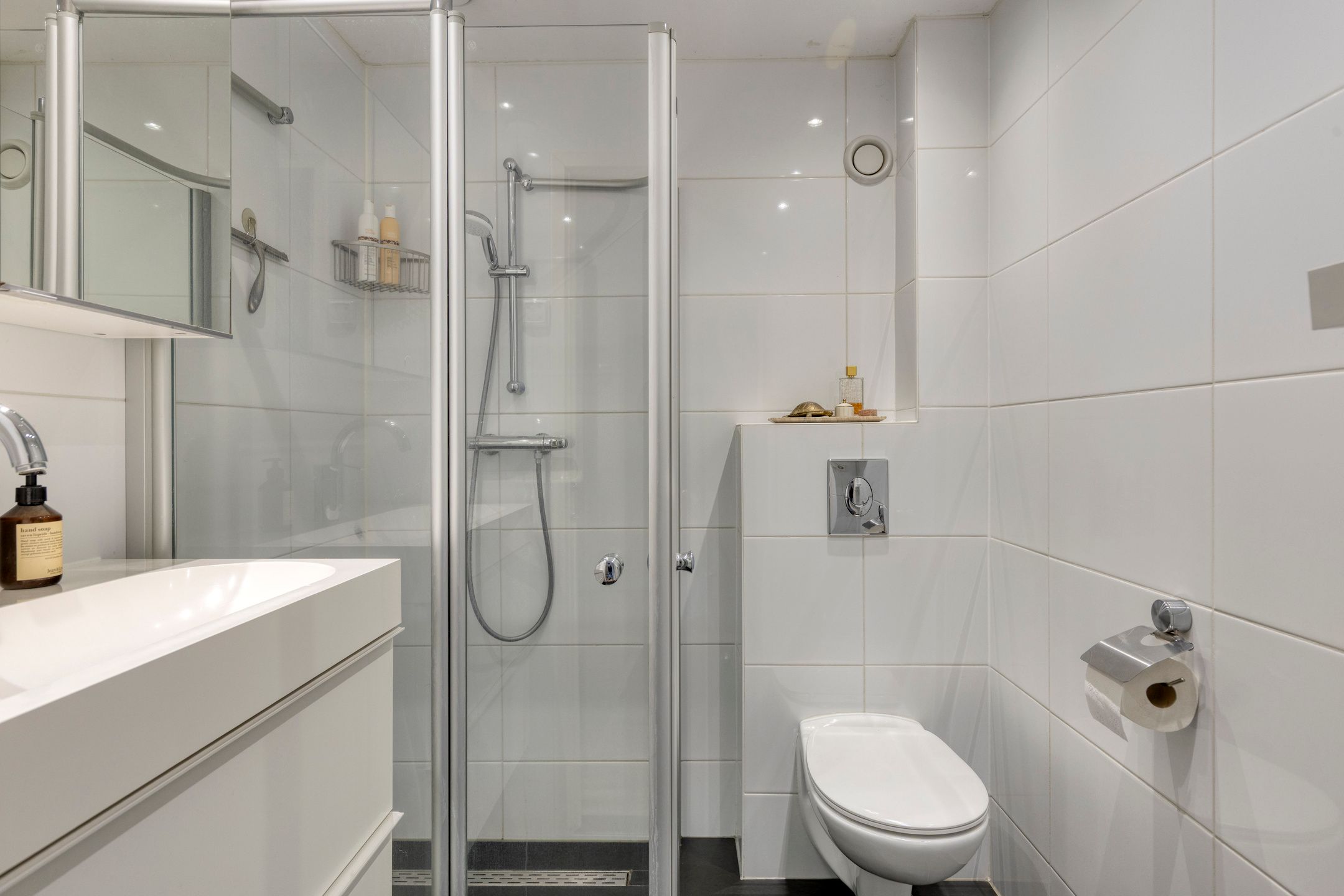 Well-maintained 5-room family home near Park Oosterhout with spacious extension — 27